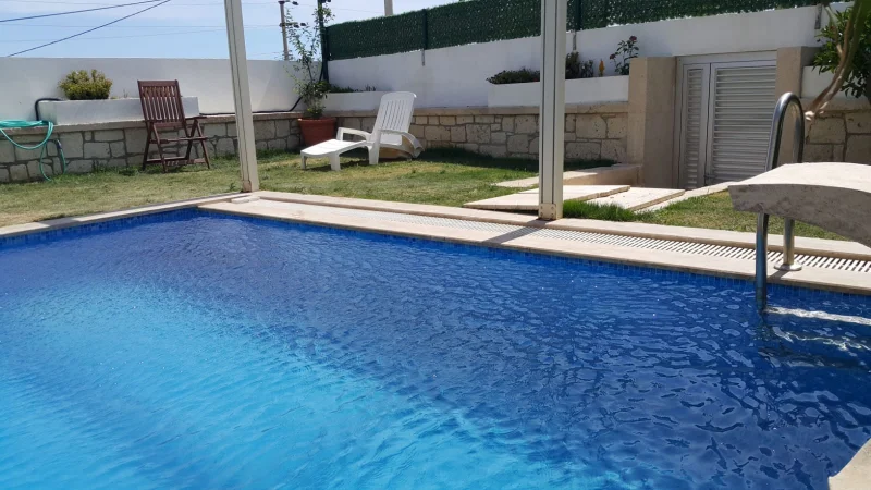 ALAÇATI AQUA PARK ÖNÜ HAVUZLU VİLLA (3+1) (1 Nolu)